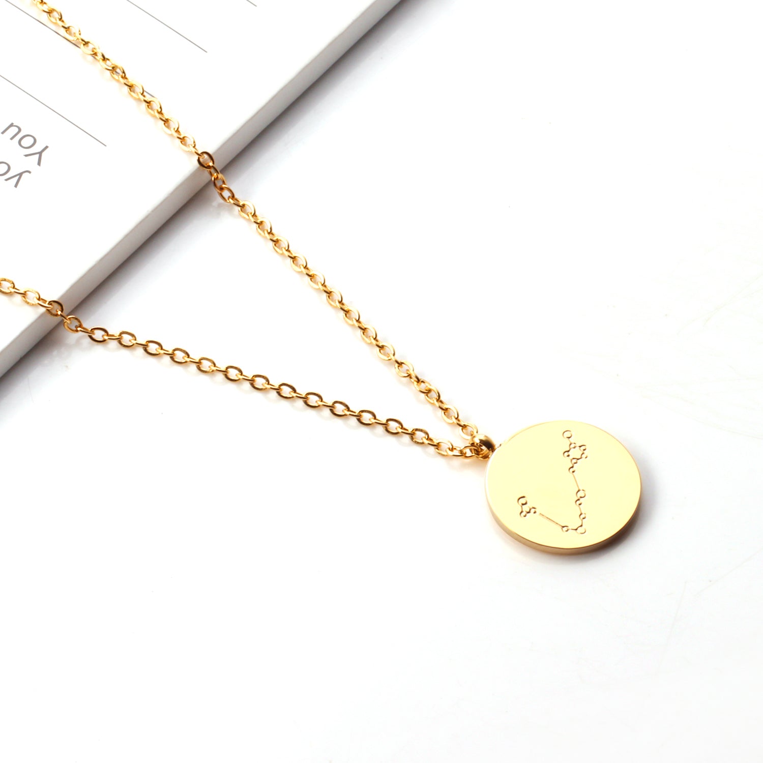 Hangerketting met sterrenbeelden