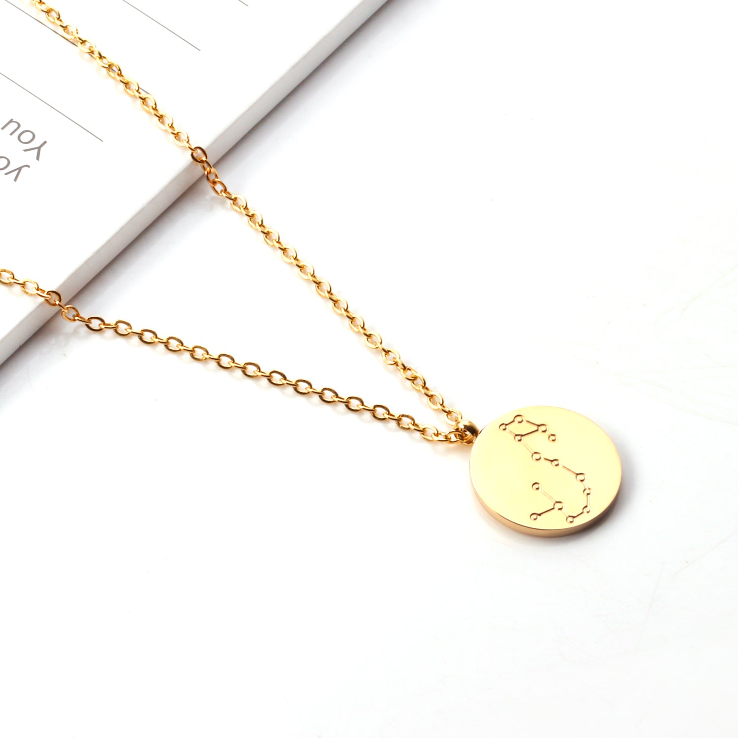 Hangerketting met sterrenbeelden