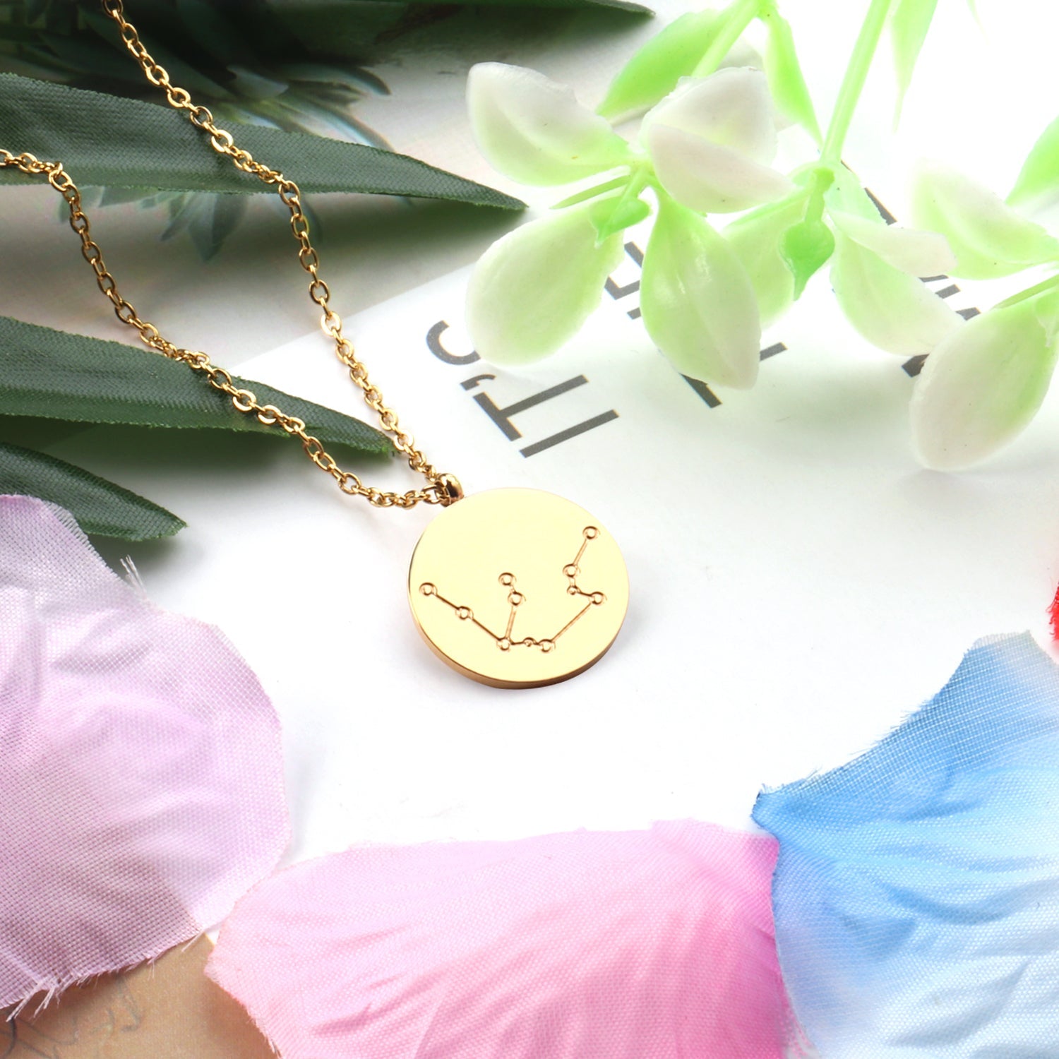 Hangerketting met sterrenbeelden