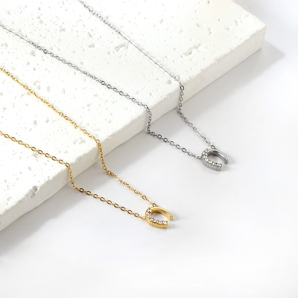 U-vormige hangerketting met diamant
