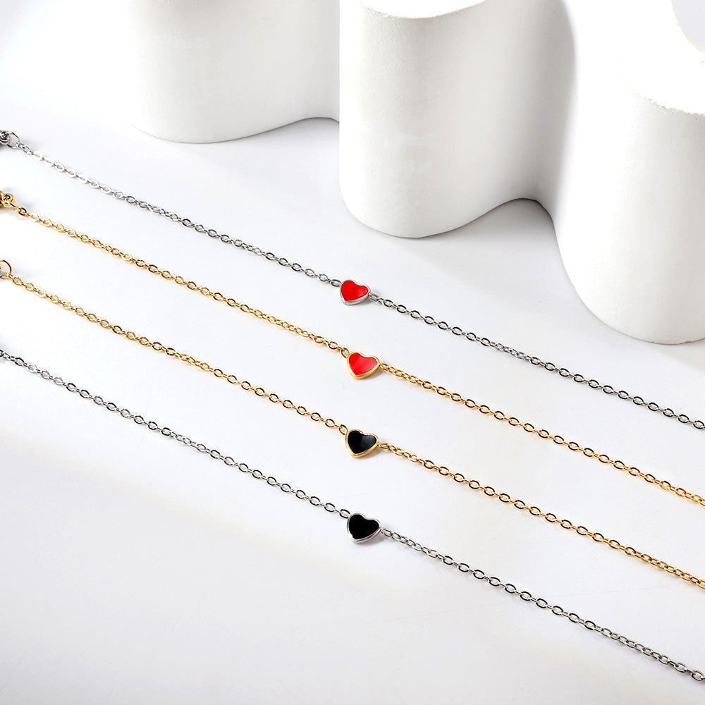 Bracelet à breloques cœur rouge et noir