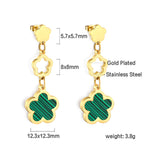 Perzikbloesem goudkleurige oorbellen met schelp