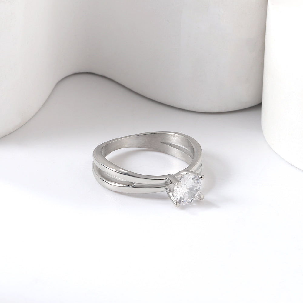 Ronde diamanten ring van goud en staal