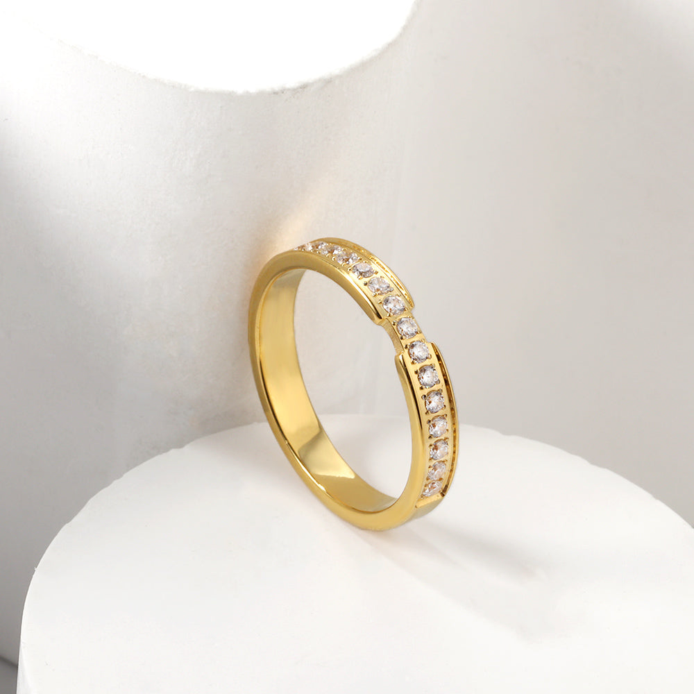 Ring met diamanten accent van goud en staal