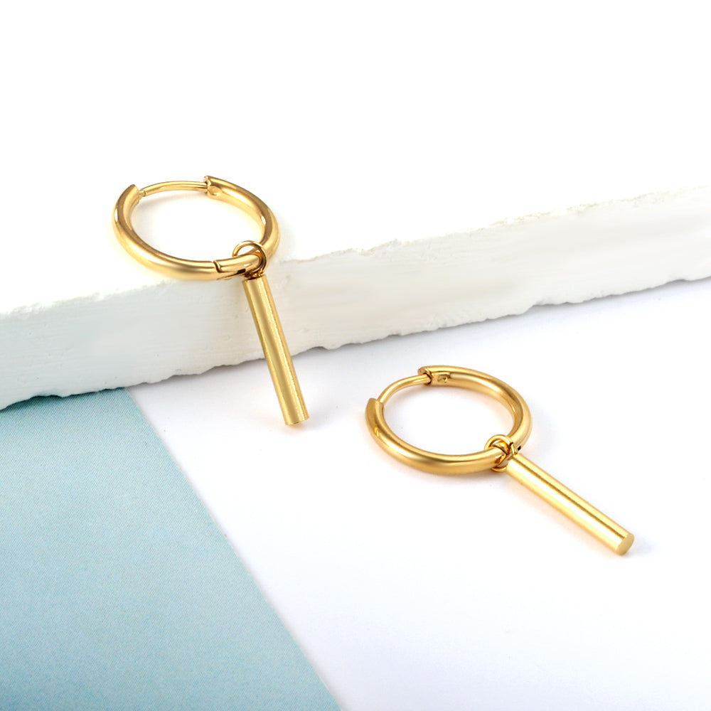 Cirkel met cilinder goudkleurige oorbellen