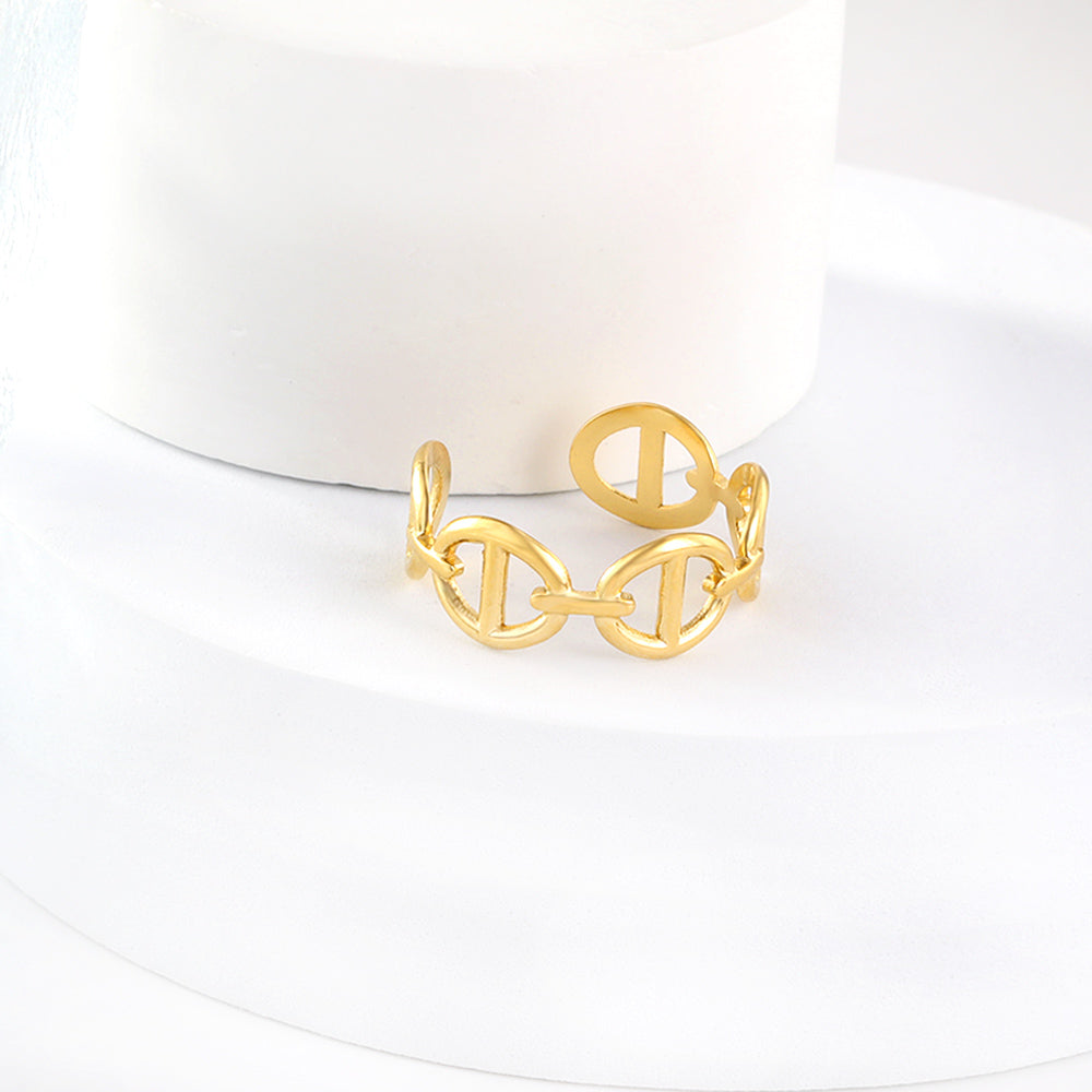 Trendy goudkleurige mode-ring