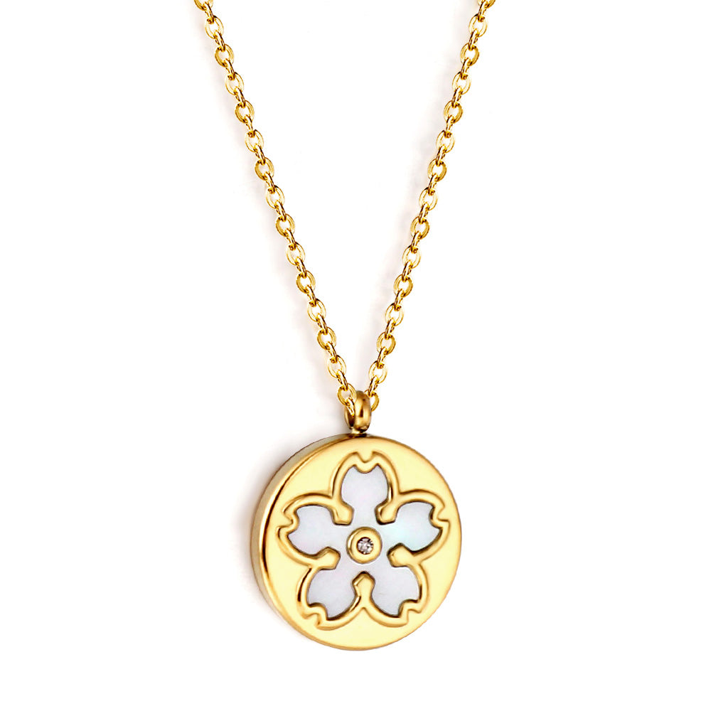 Ronde witte schelphanger met diamanten ketting