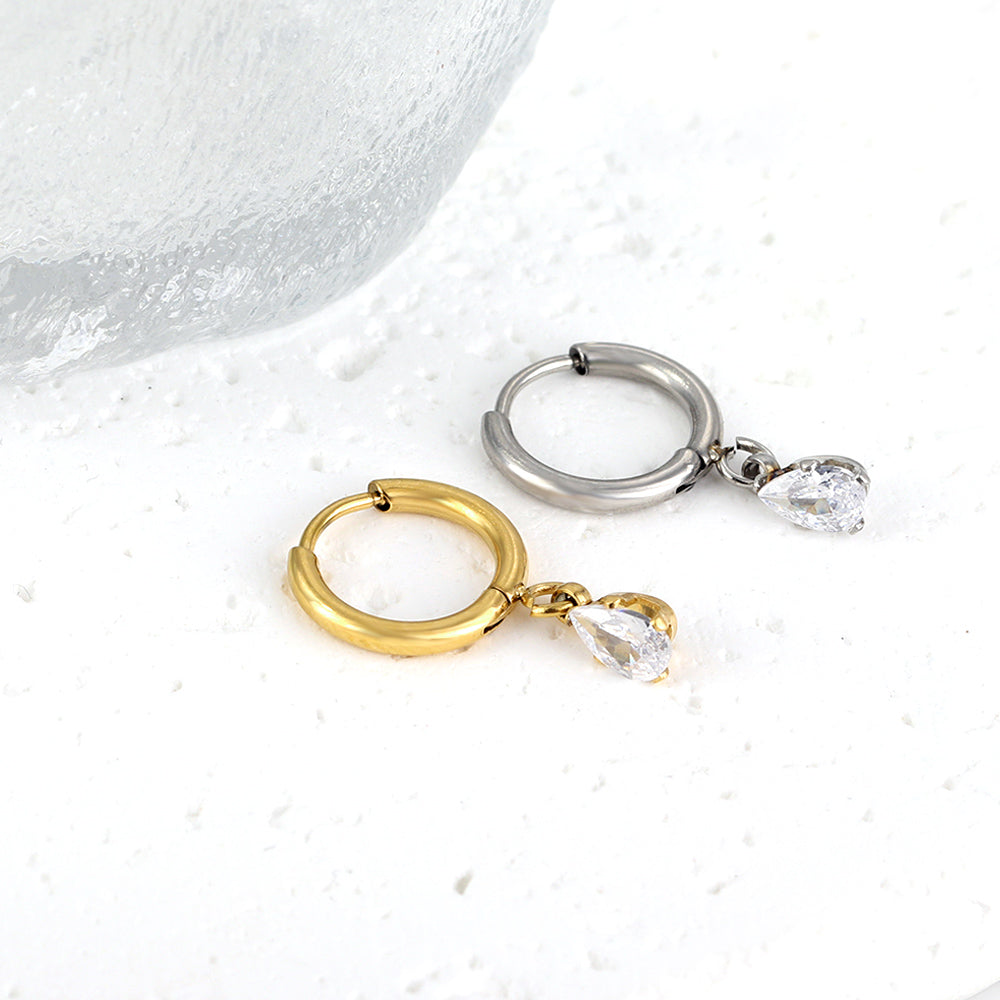 Zirkonia oorbellen met druppelvorm