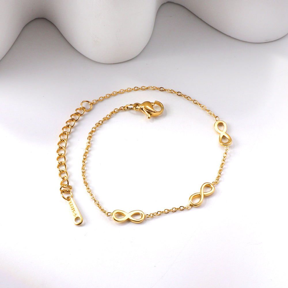 Ensemble de bracelets à triple breloque