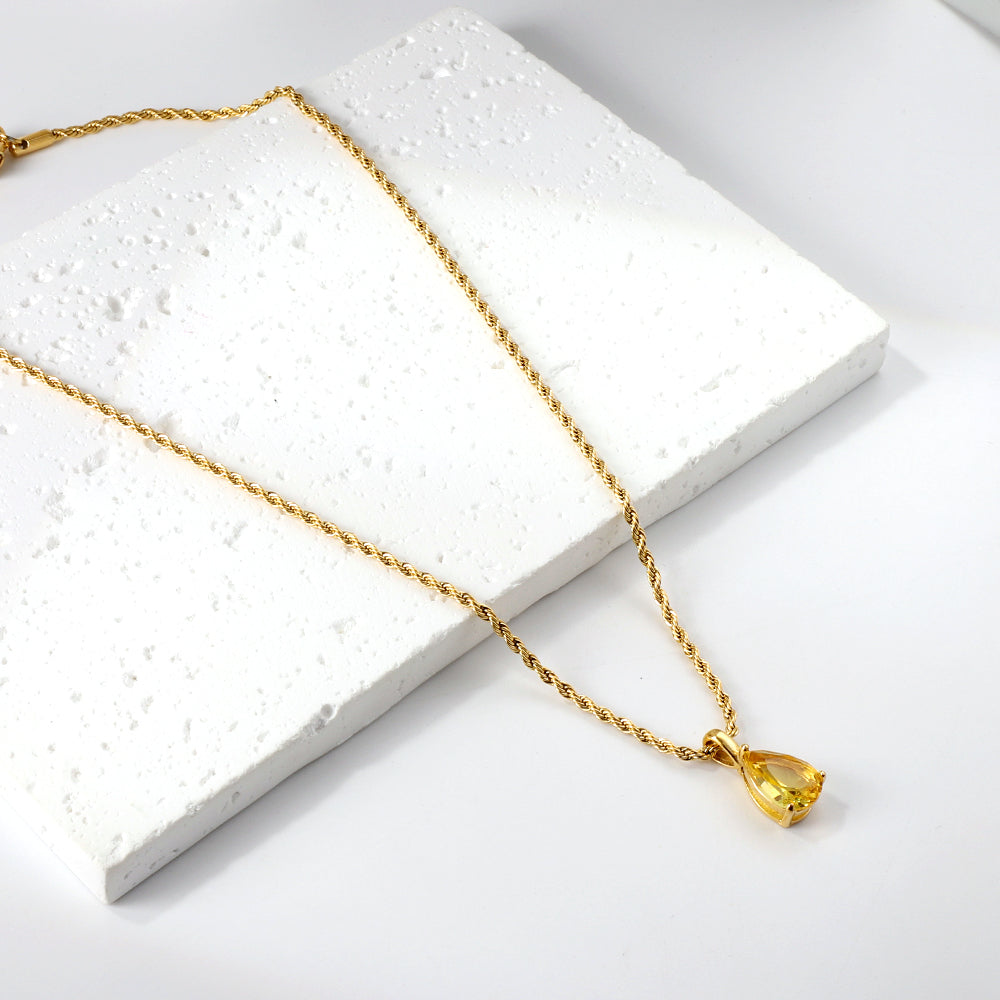 Ketting met hanger van veelkleurige diamant