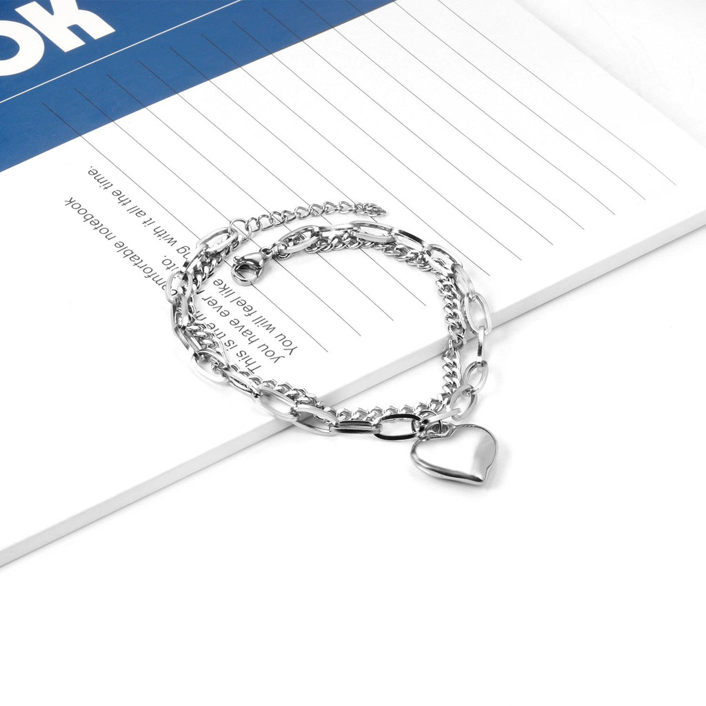 Bracelet réglable avec breloque en forme de cœur