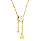 Witte schelp perzikbloesem ketting met diamanten hanger