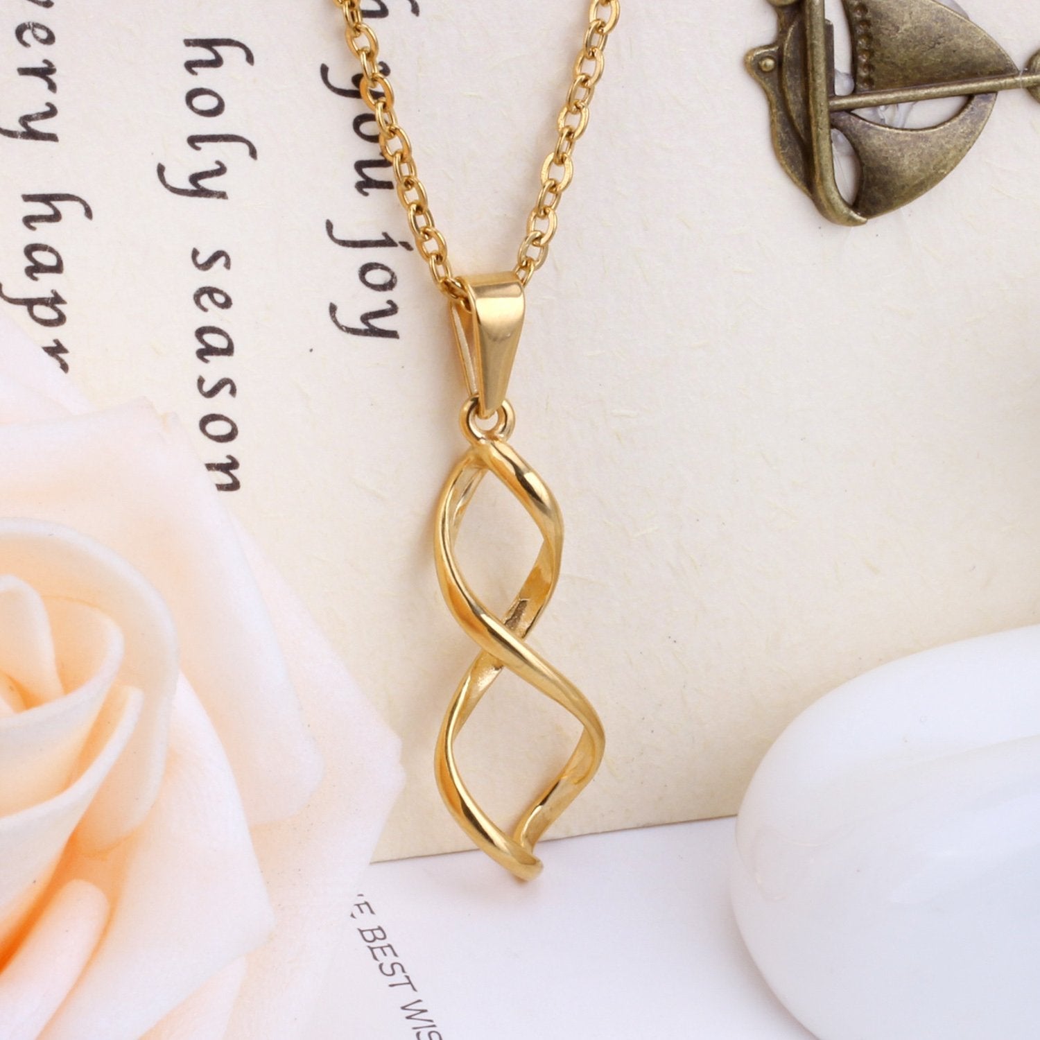 Stijlvolle gouden ketting met hanger 