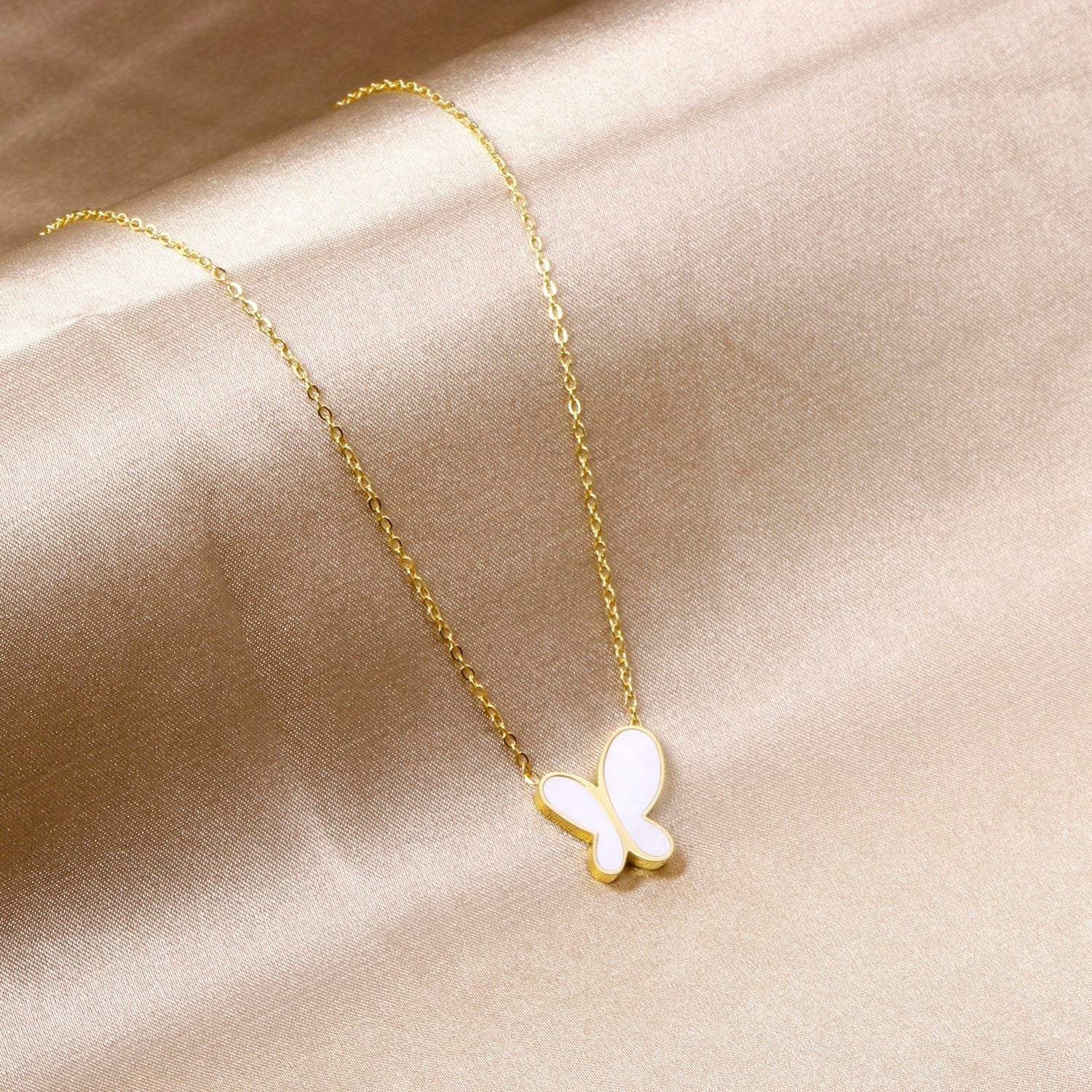 Kleurrijke schelpvlinderhangerketting 