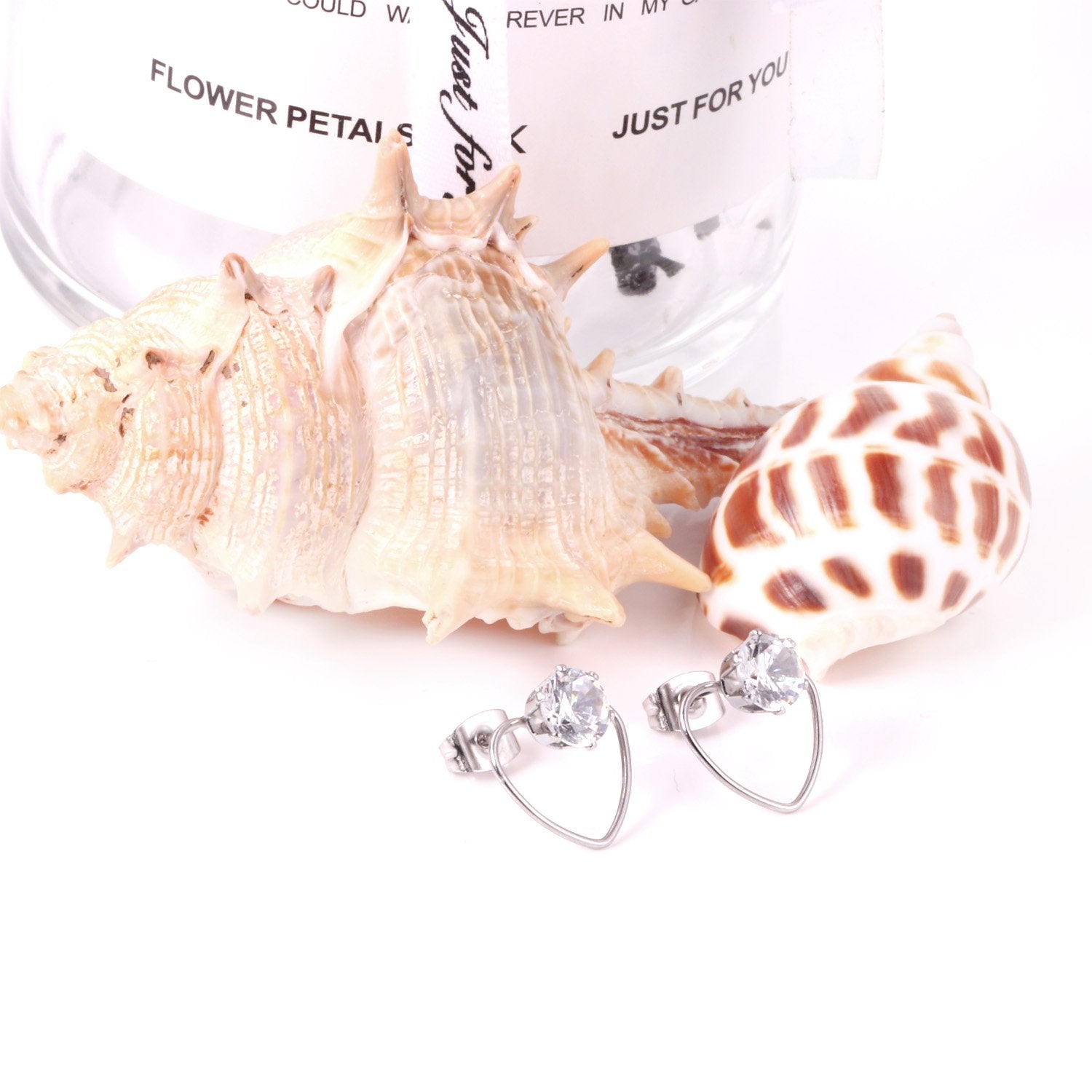 Hartvormige ronde zirkonia oorbellen 